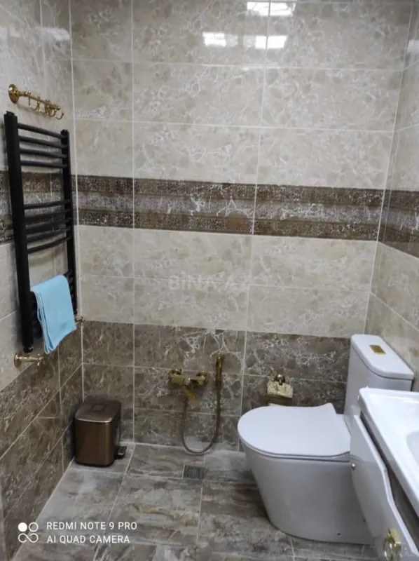 Kirayə verilir 2 otaqlı mənzil 80 m²