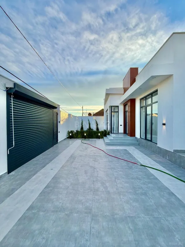 Satılır 4 otaqlı həyət evi 150 m²