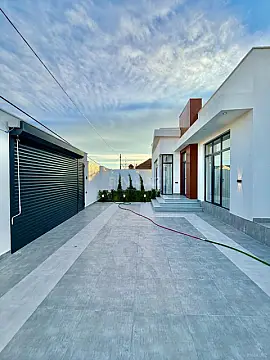 Satılır 4 otaqlı həyət evi 150 m²