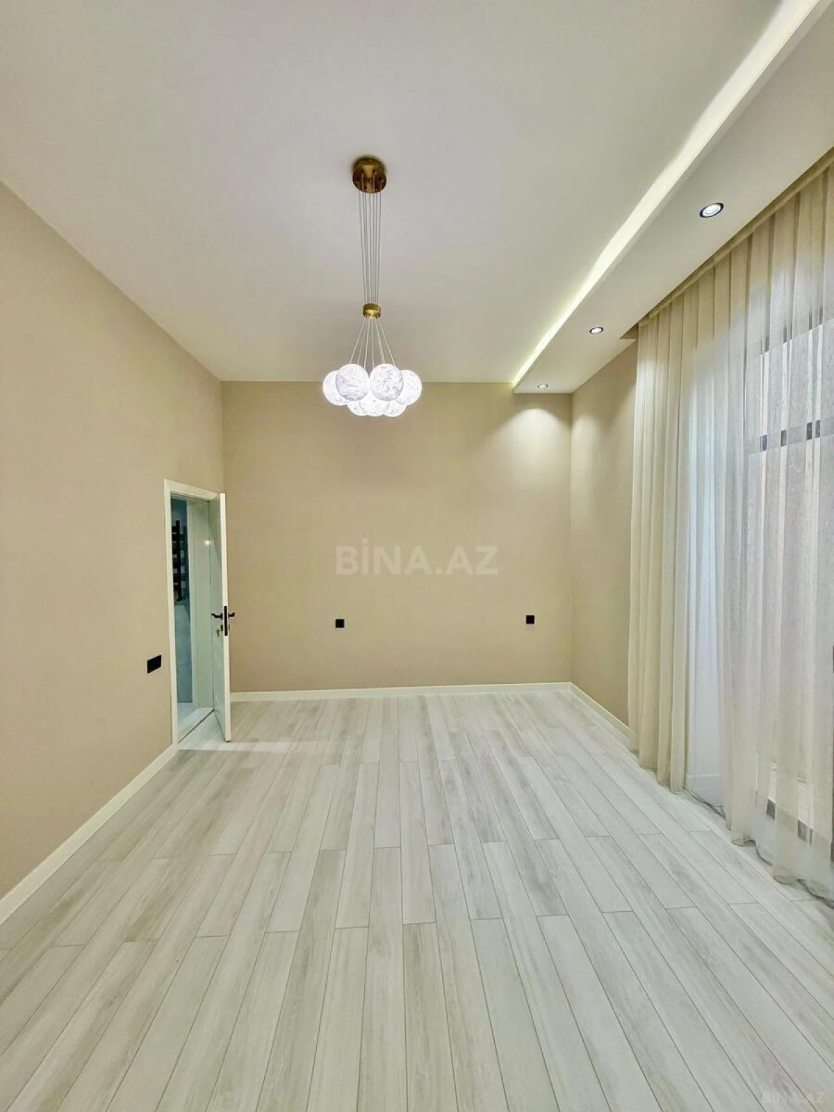 Satılır 4 otaqlı həyət evi 150 m²