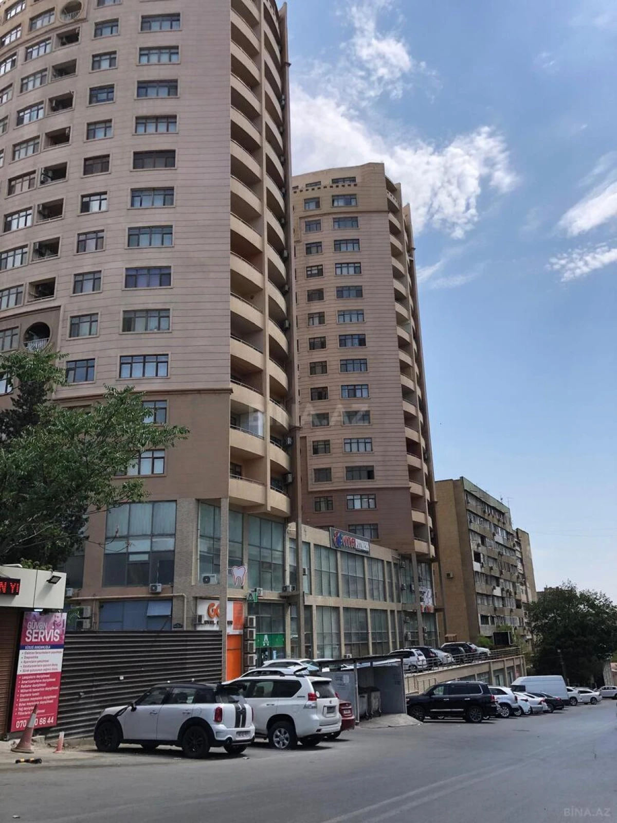 Satılır 3 otaqlı ofis 105 m²