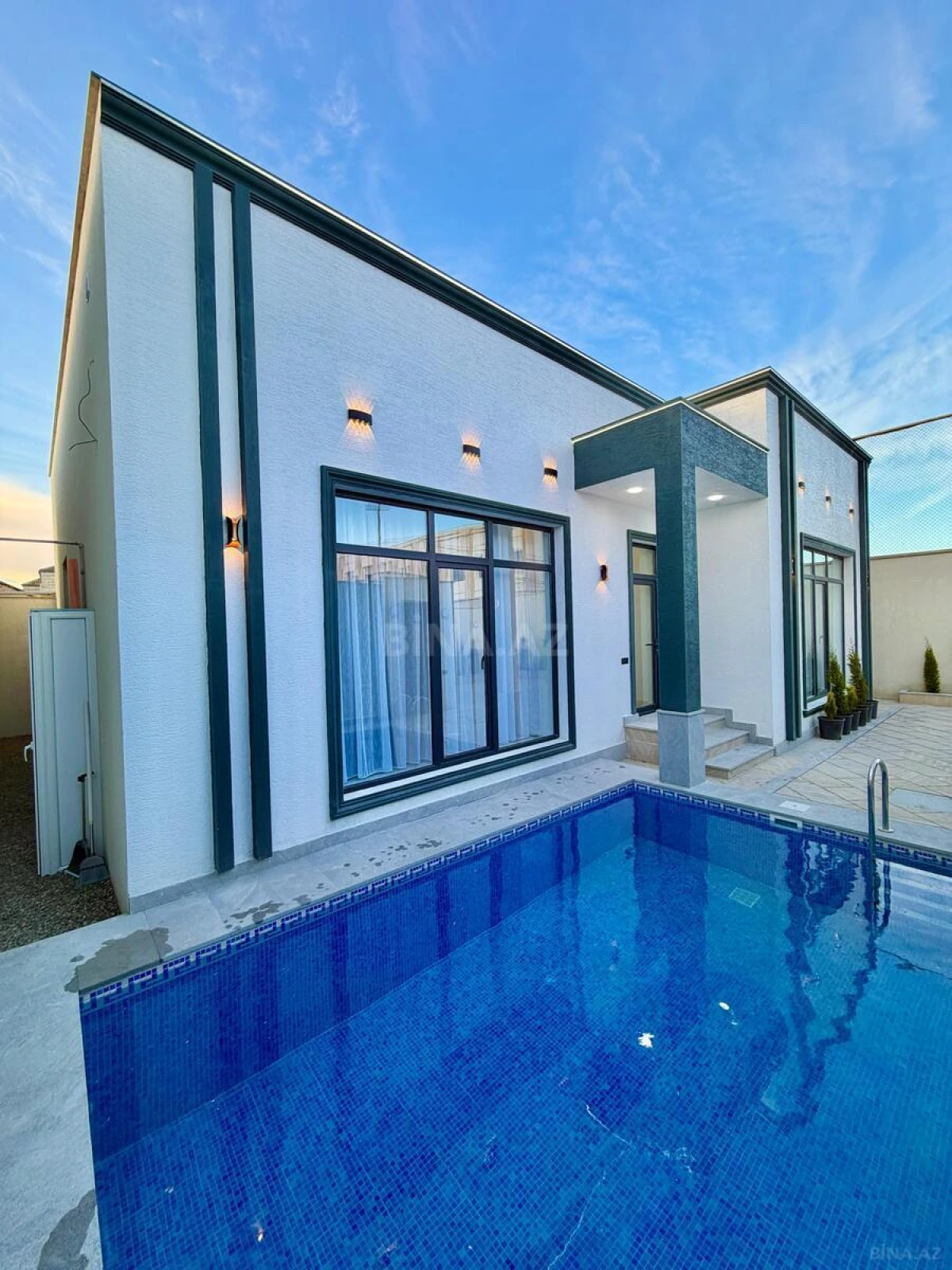 Satılır 3 otaqlı həyət evi 150 m²