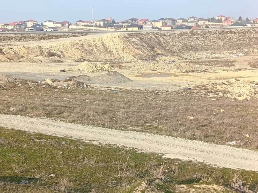 Satılır torpaq sahəsi 4 m²