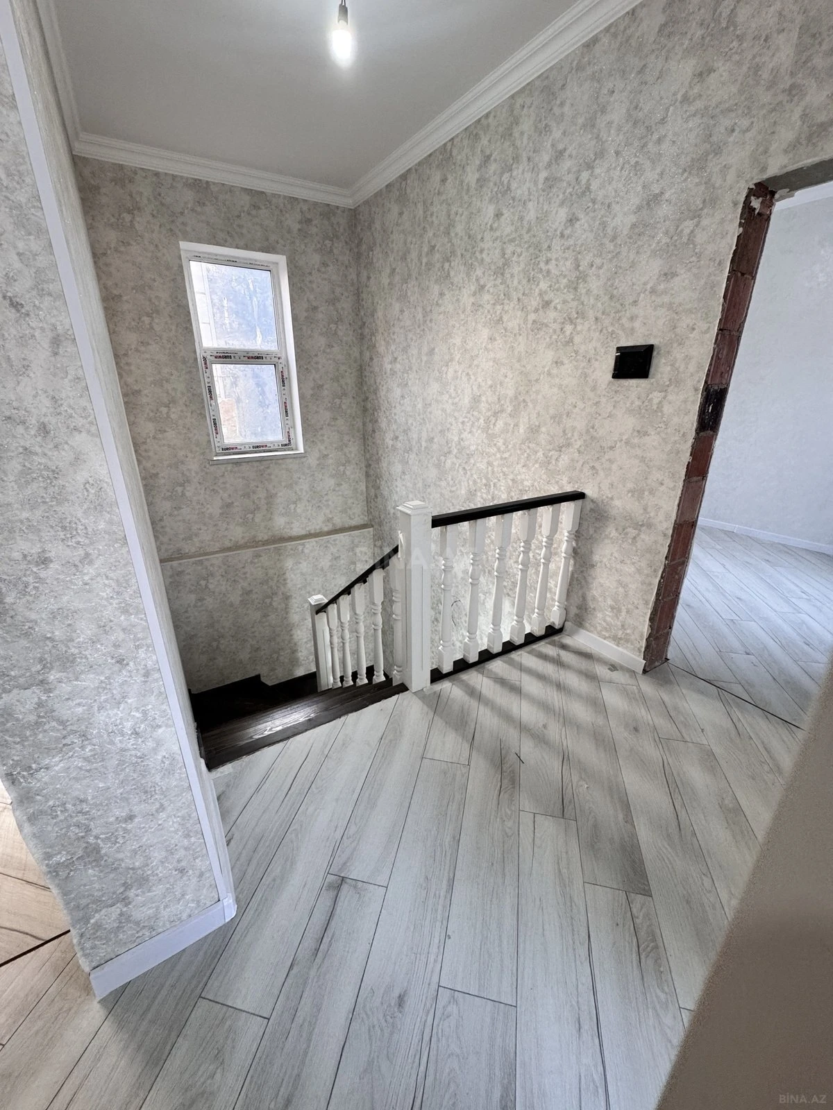 Satılır 5 otaqlı həyət evi 130 m²