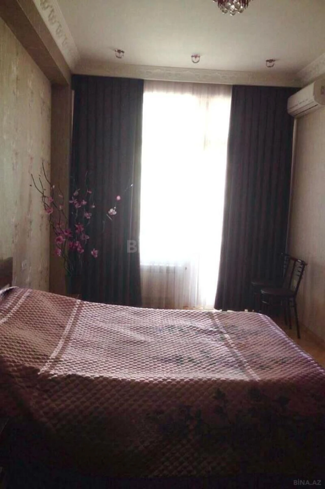 Kirayə verilir 2 otaqlı mənzil 108 m²