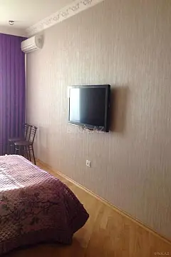 Kirayə verilir 2 otaqlı mənzil 108 m²