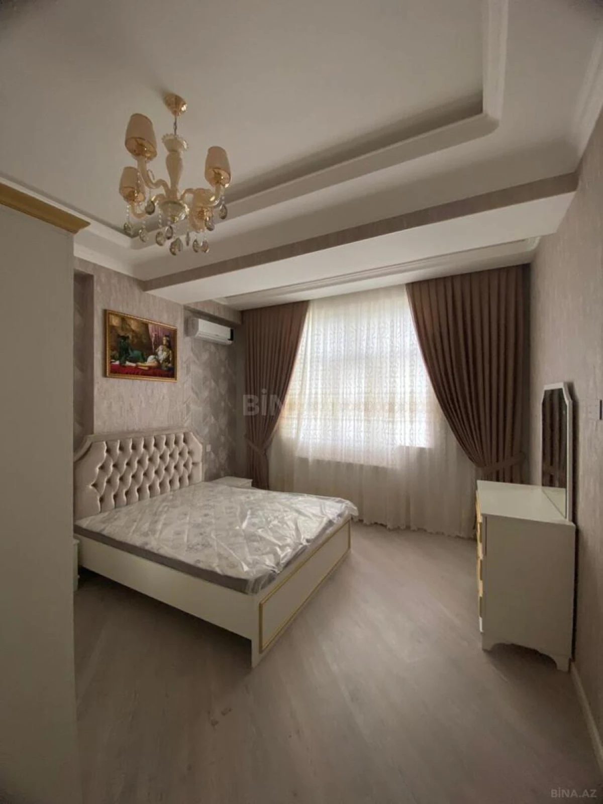 Kirayə verilir 3 otaqlı mənzil 120 m²