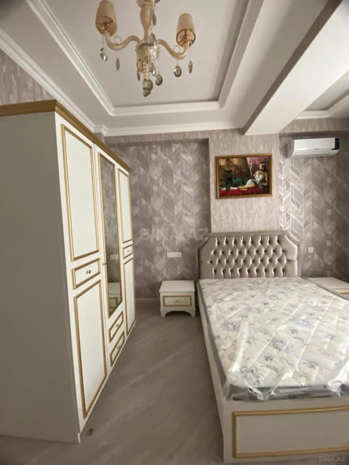 Kirayə verilir 3 otaqlı mənzil 120 m²