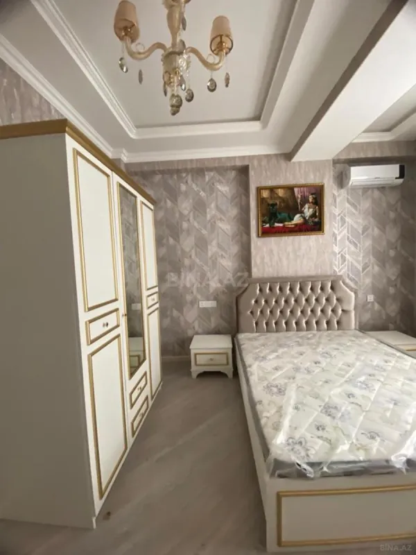 Kirayə verilir 3 otaqlı mənzil 120 m²