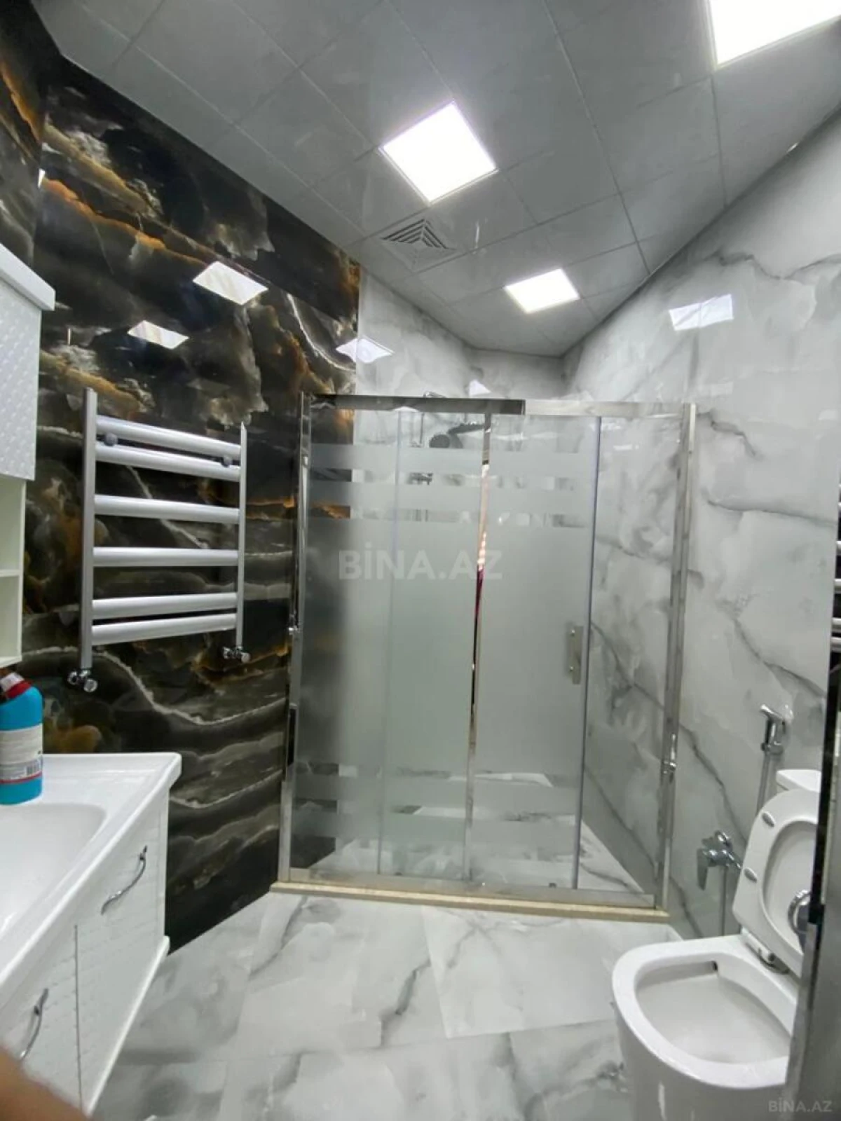 Kirayə verilir 3 otaqlı mənzil 120 m²