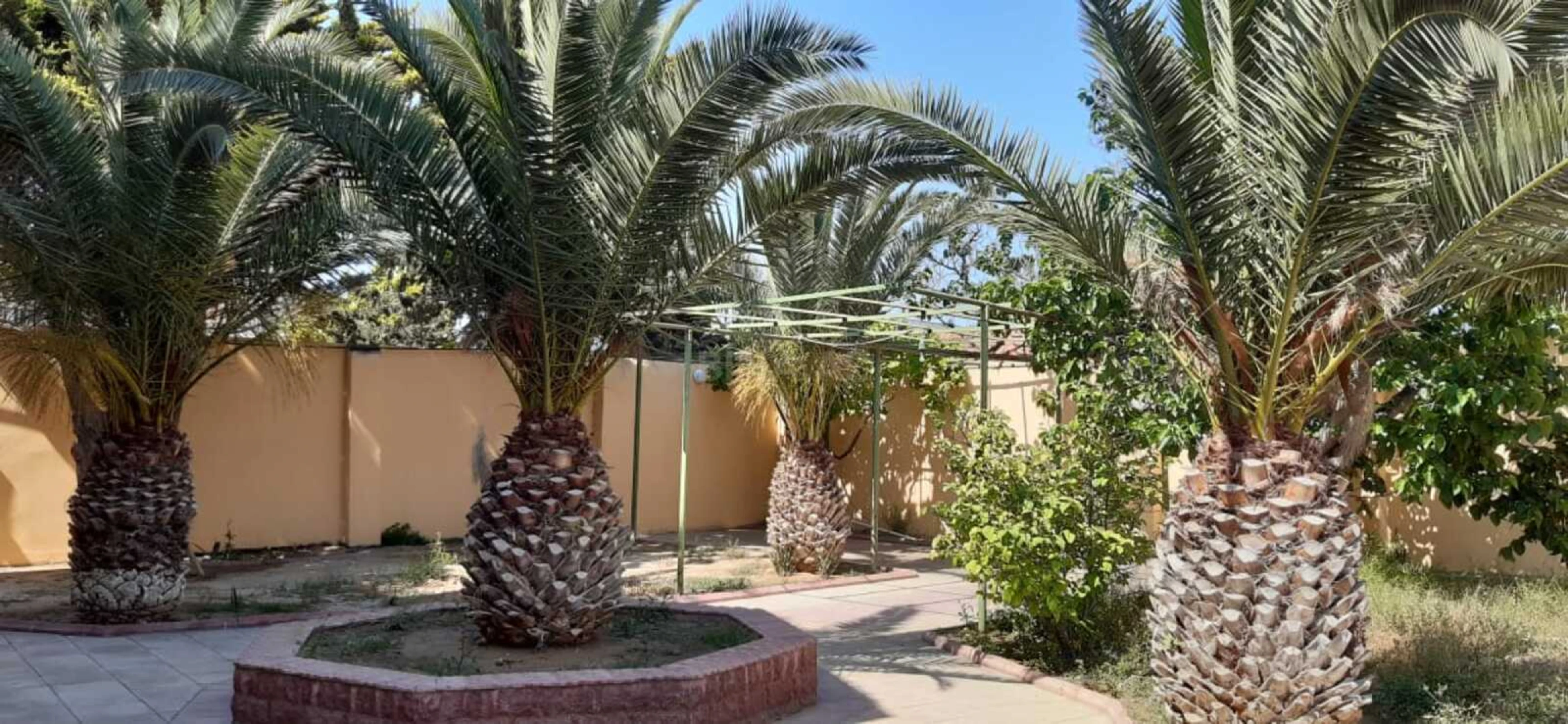 Satılır 6 otaqlı həyət evi 280 m²