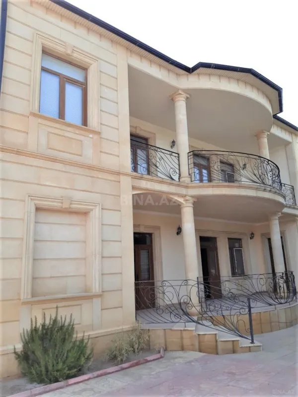 Satılır 6 otaqlı həyət evi 280 m²