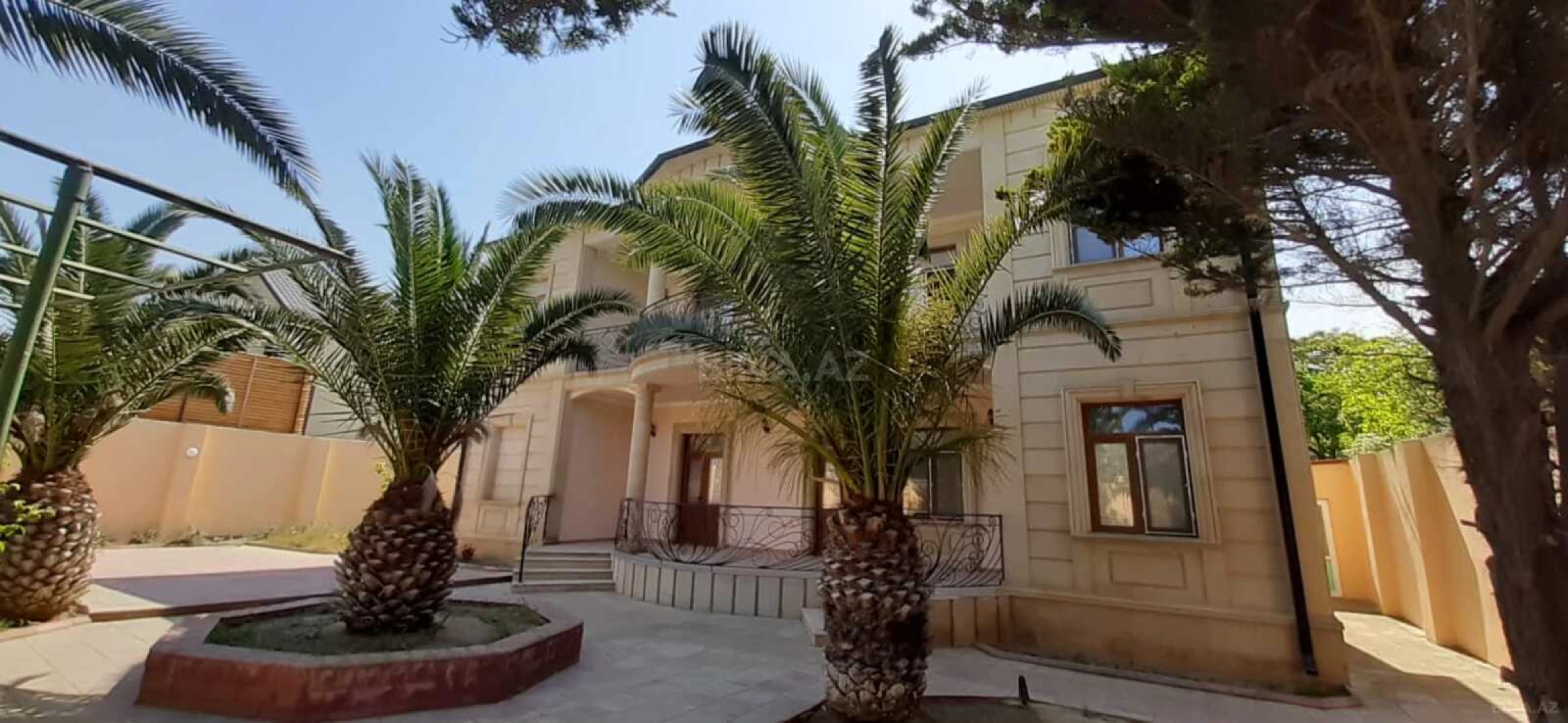 Satılır 6 otaqlı həyət evi 280 m²