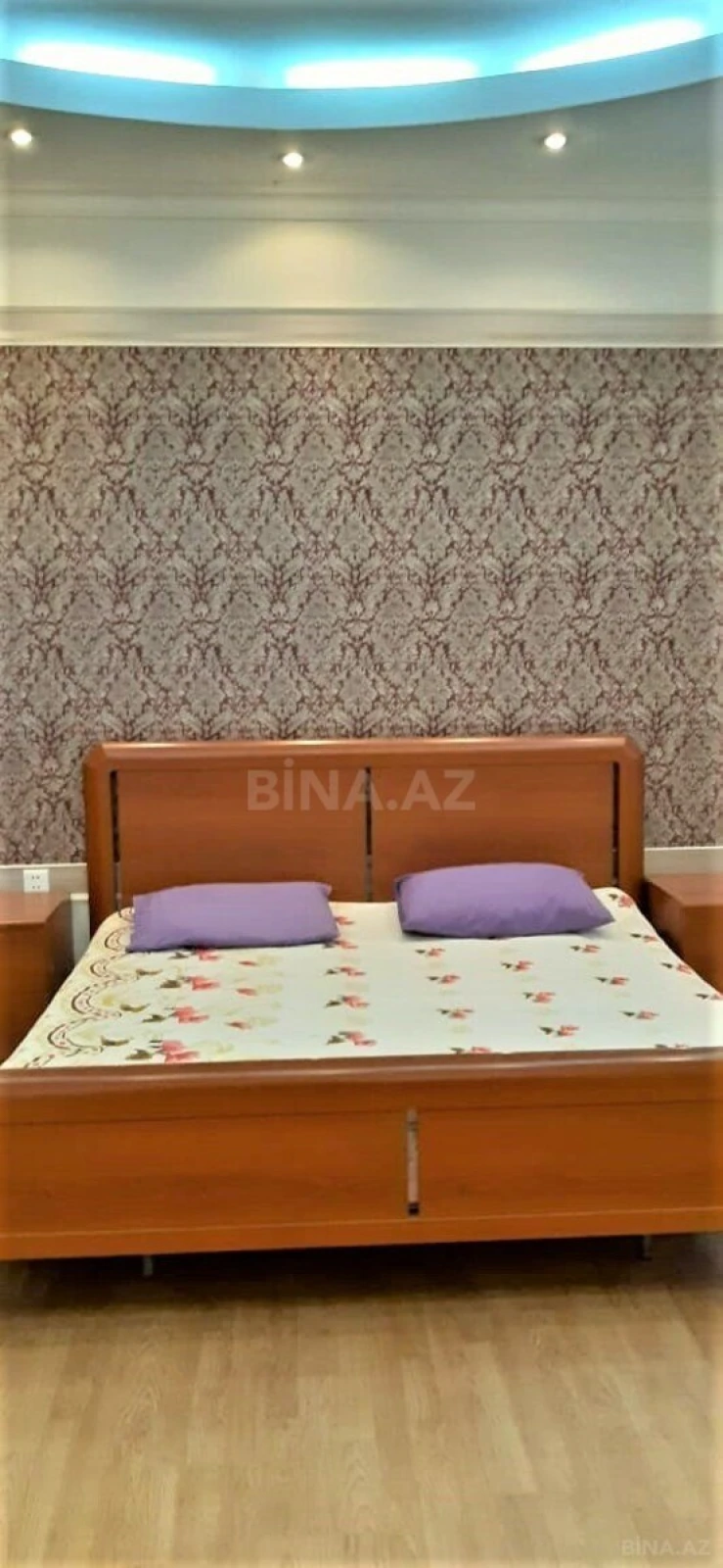 Satılır 6 otaqlı həyət evi 280 m²