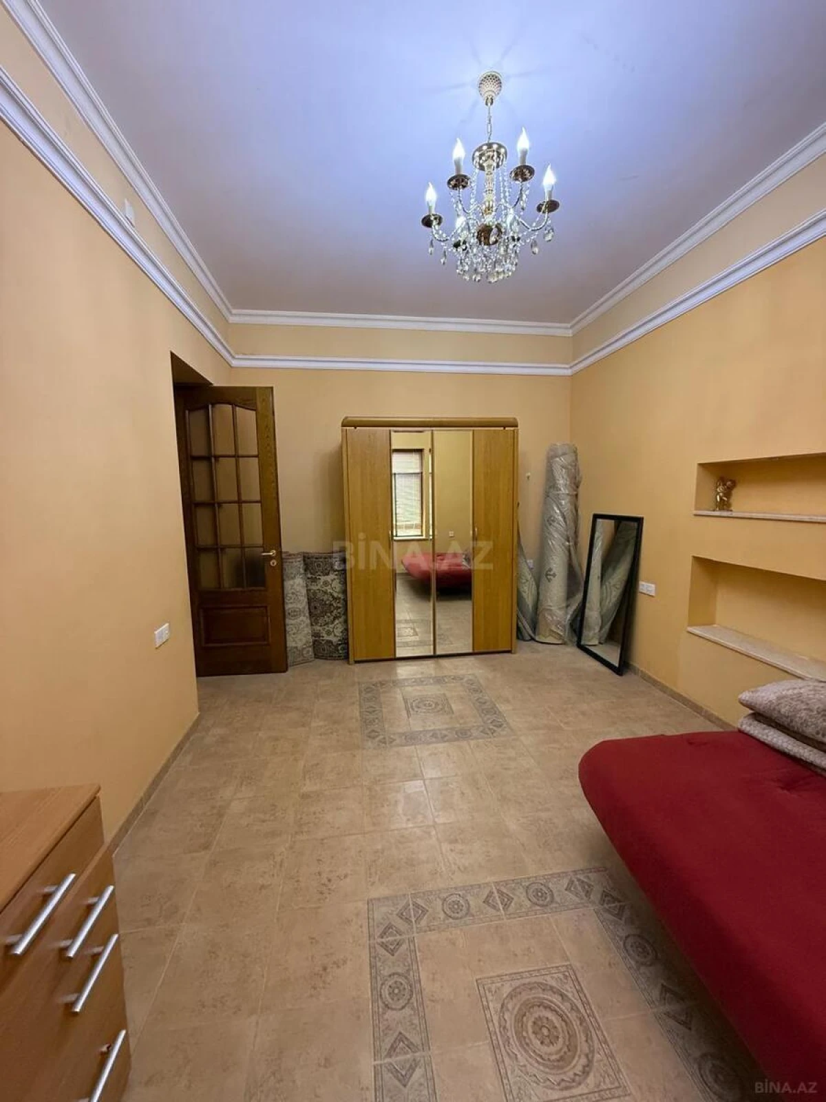 Satılır 6 otaqlı həyət evi 280 m²