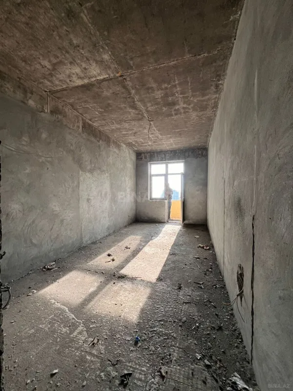 Satılır 3 otaqlı mənzil 139 m²