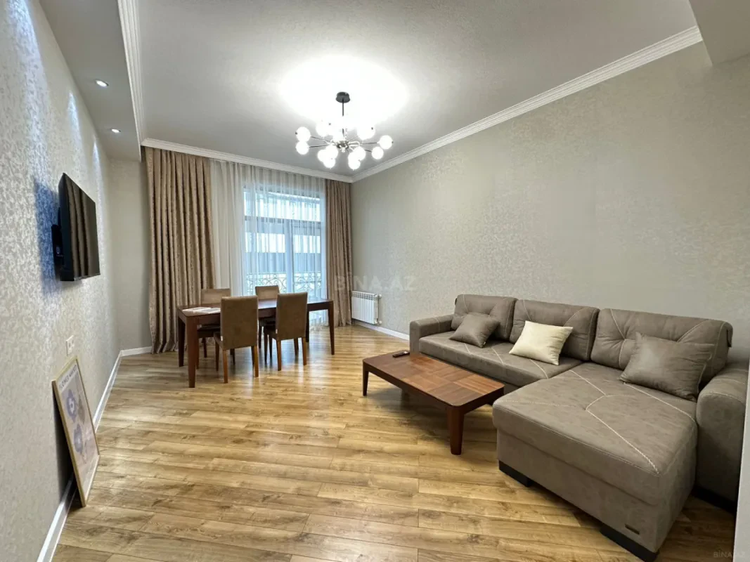 Kirayə verilir 2 otaqlı mənzil 90 m²
