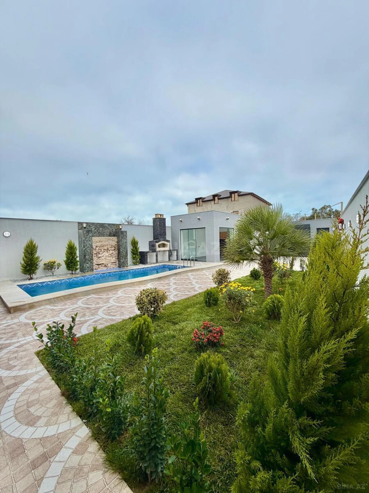 Satılır 4 otaqlı həyət evi 170 m²