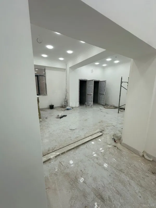 Kirayə verilir obyekt 124 m²