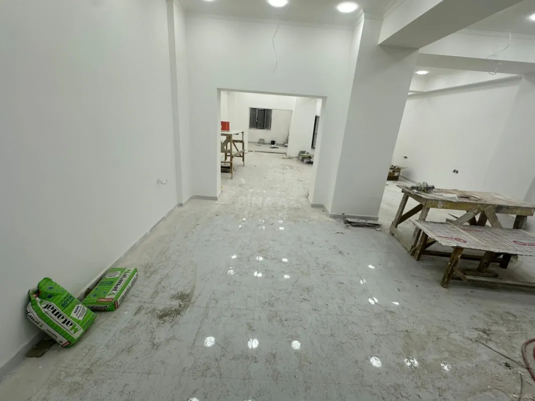 Kirayə verilir obyekt 124 m²