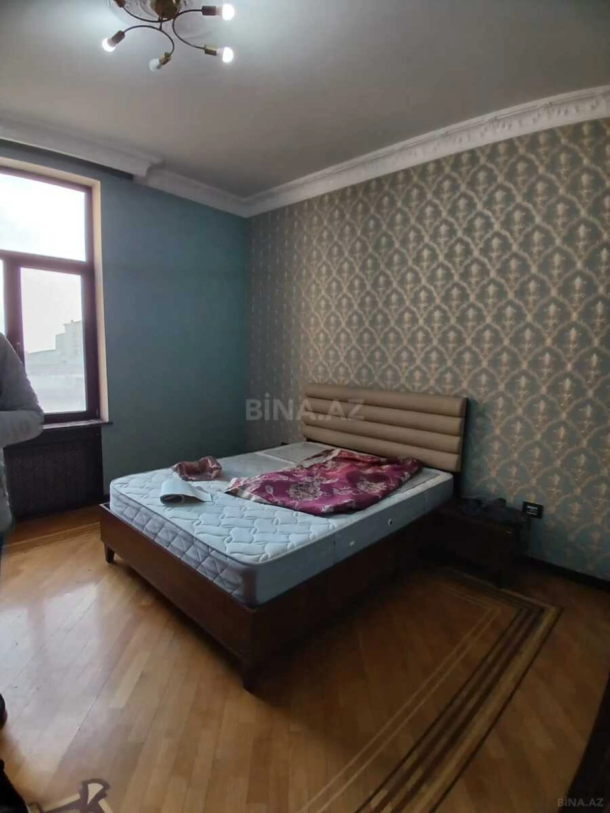 Kirayə verilir 4 otaqlı ofis 200 m²