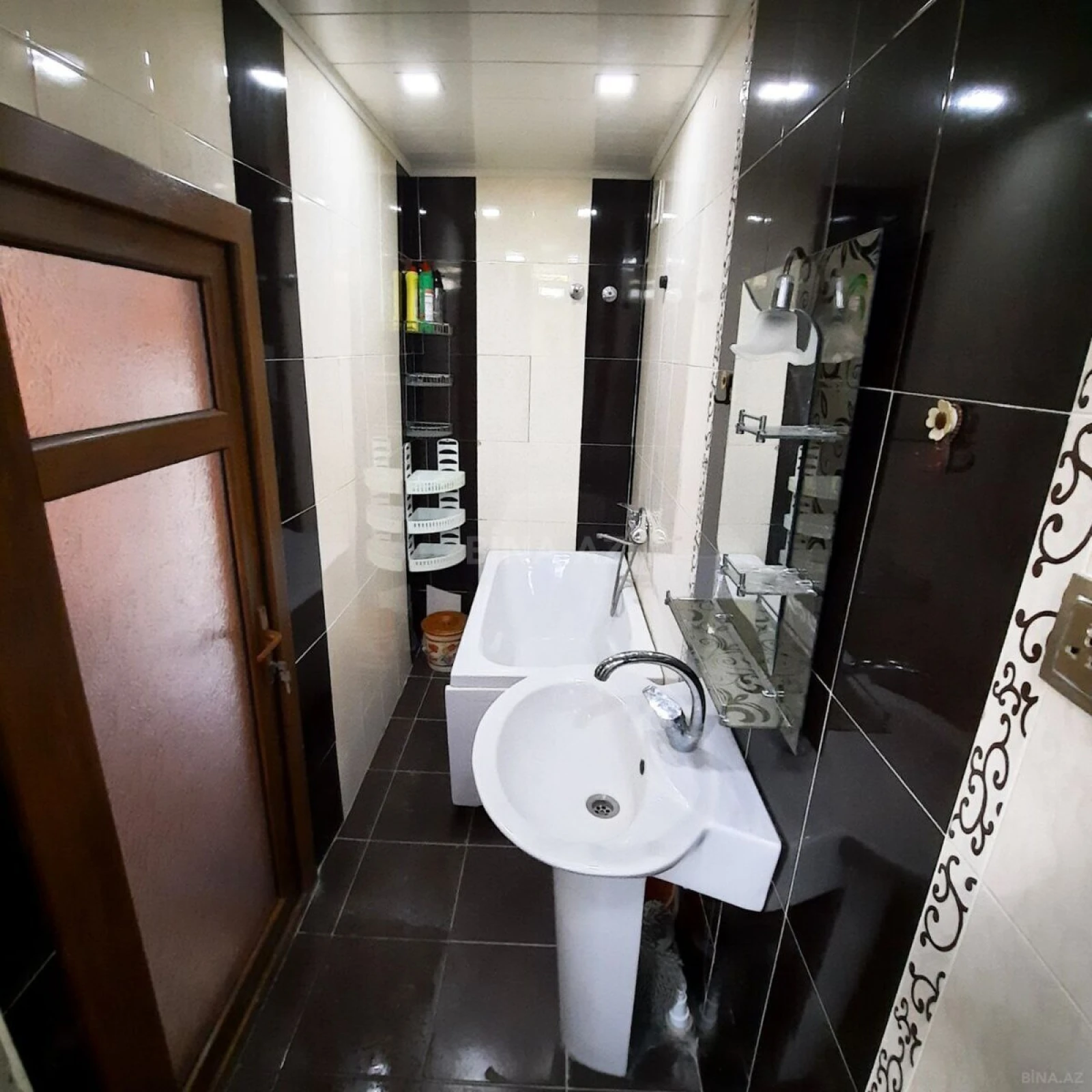 Satılır 3 otaqlı mənzil 65 m²