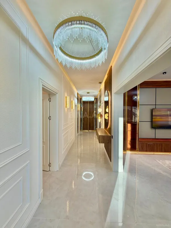 Satılır 4 otaqlı həyət evi 140 m²