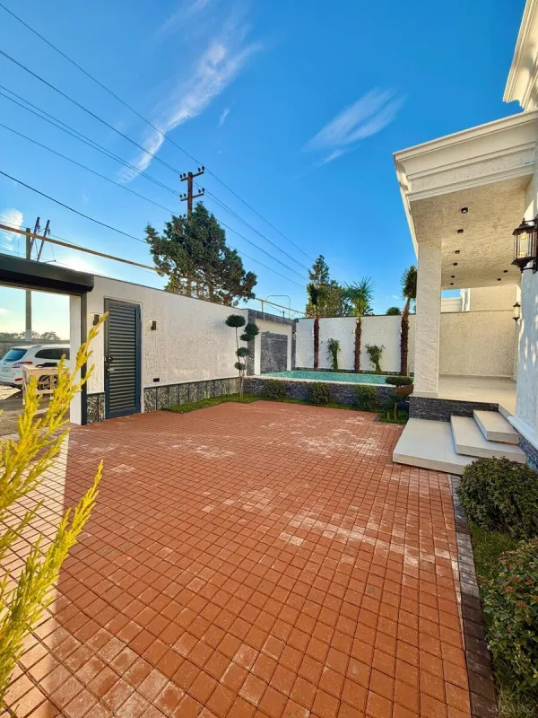 Satılır 4 otaqlı həyət evi 140 m²