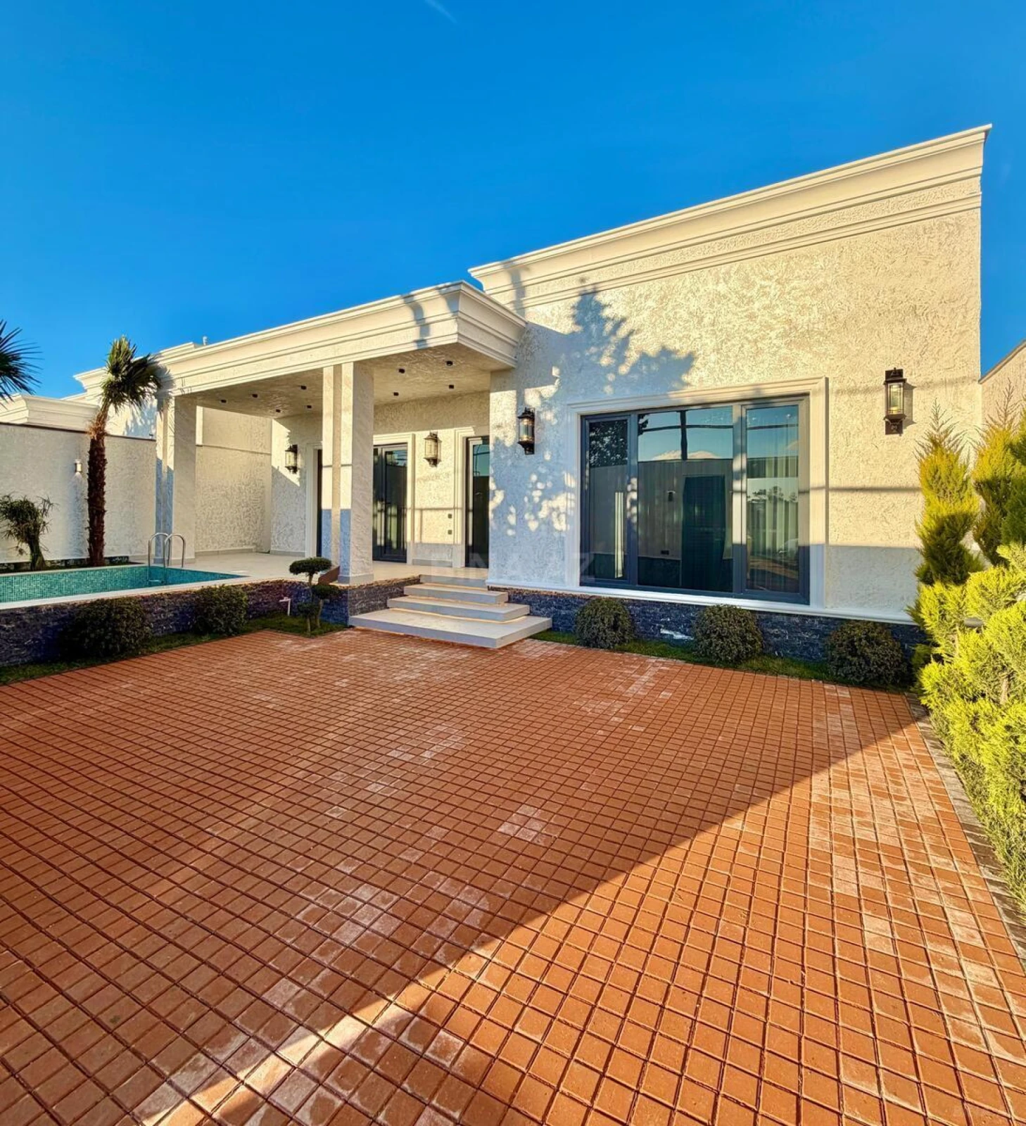 Satılır 4 otaqlı həyət evi 140 m²