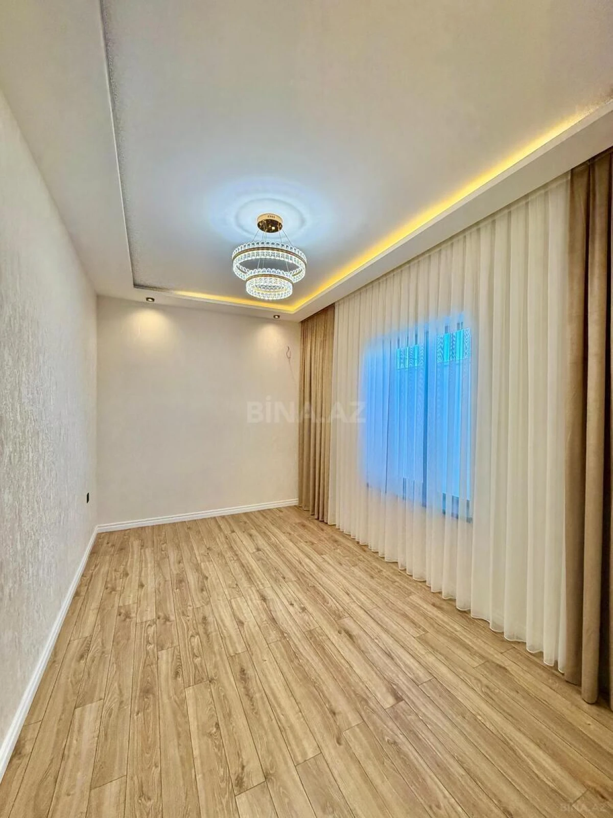 Satılır 4 otaqlı həyət evi 140 m²
