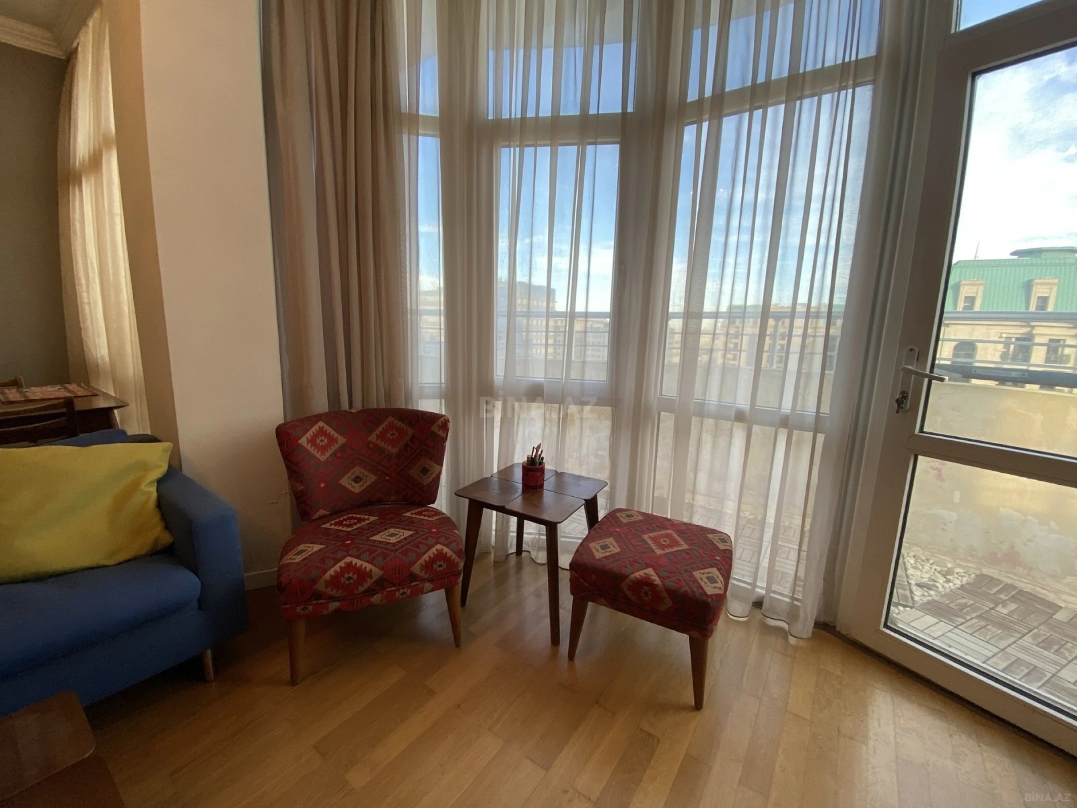 Kirayə verilir 3 otaqlı mənzil 105 m²