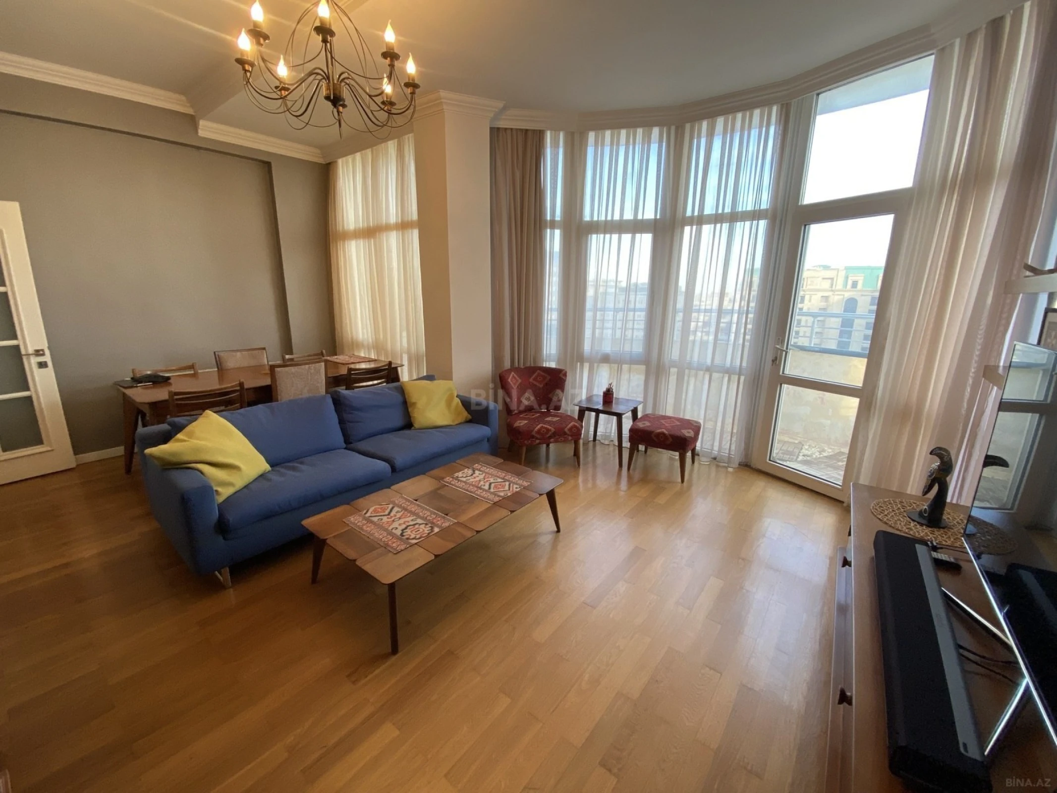 Kirayə verilir 3 otaqlı mənzil 105 m²