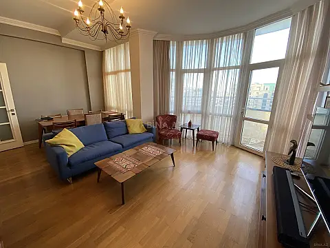 Kirayə verilir 3 otaqlı mənzil 105 m² — Bakı, Nizami 3 otaq 105.00 m²