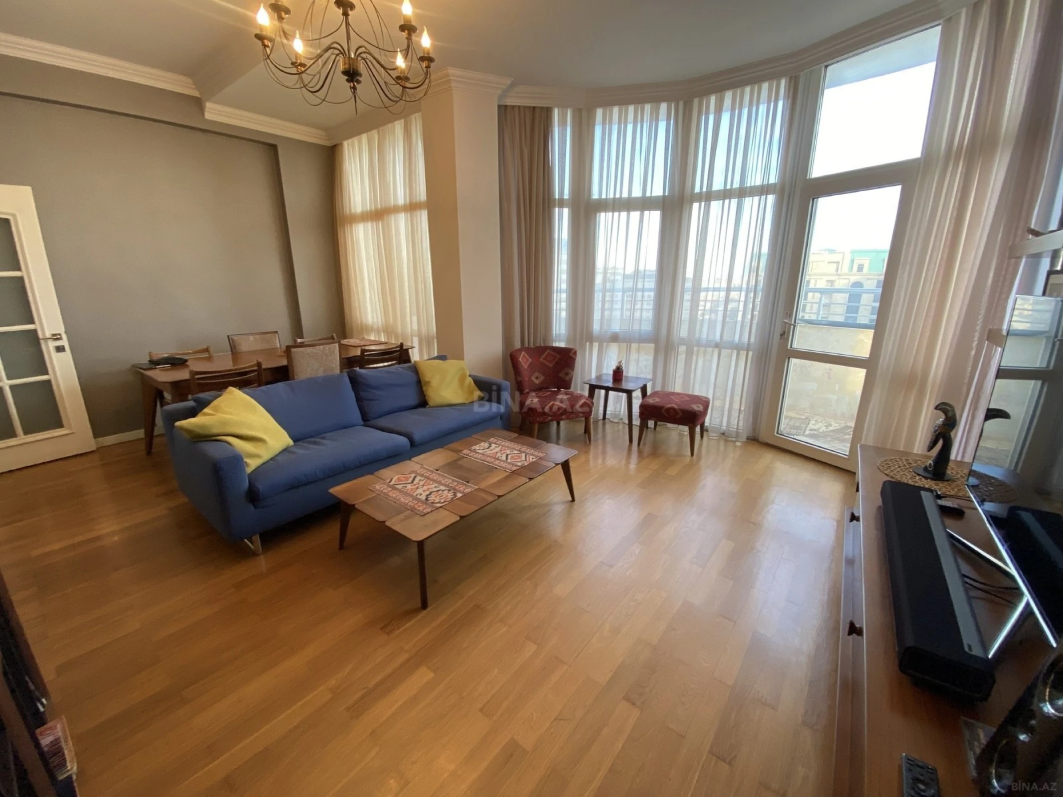 Kirayə verilir 3 otaqlı mənzil 105 m²