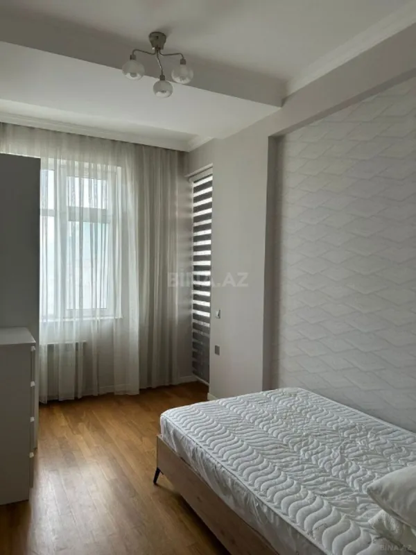 Kirayə verilir 3 otaqlı mənzil 105 m²