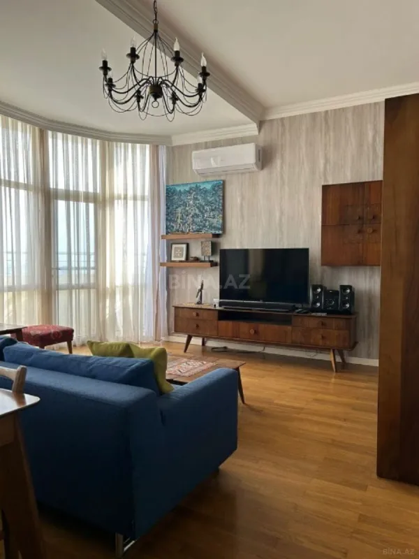 Kirayə verilir 3 otaqlı mənzil 105 m²