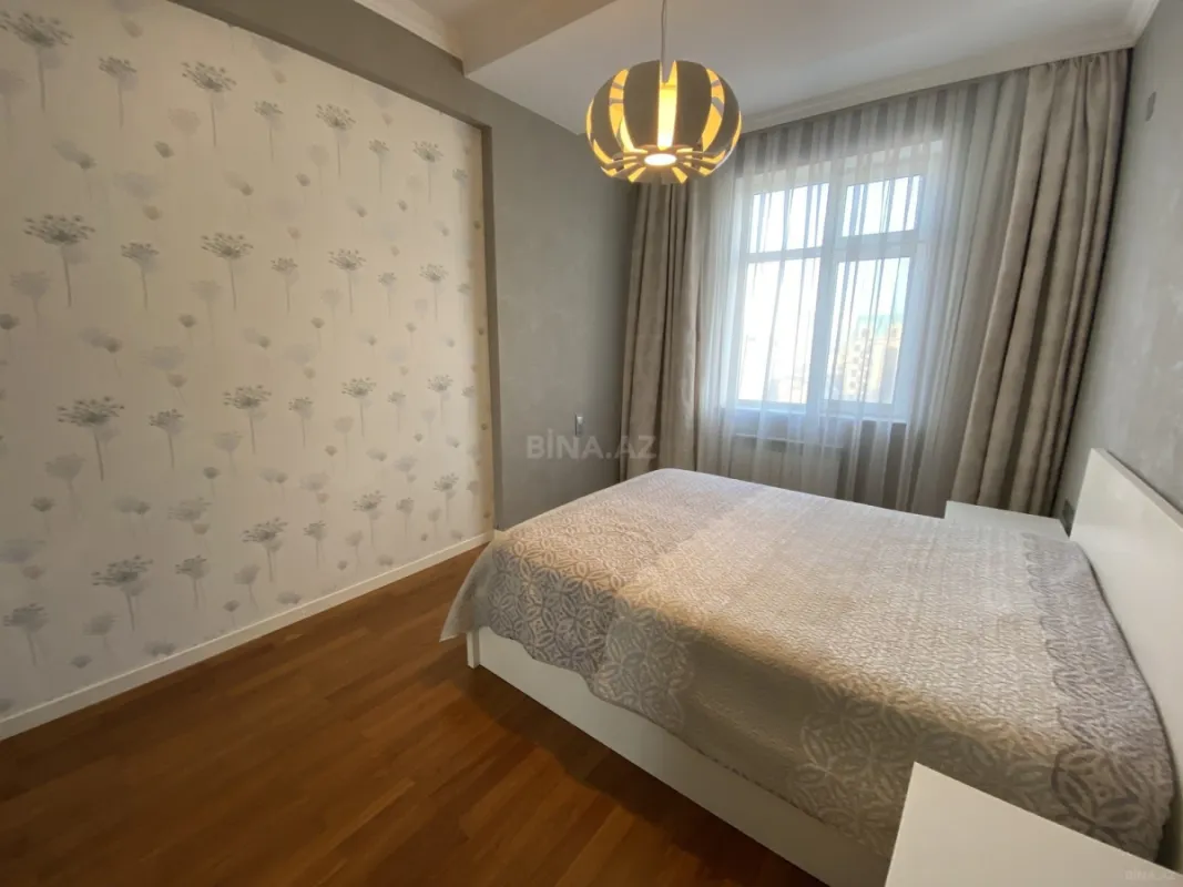 Kirayə verilir 3 otaqlı mənzil 105 m²