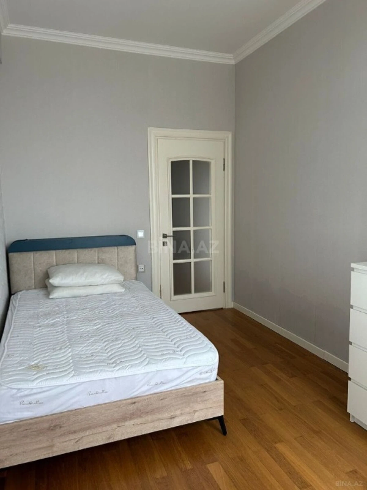 Kirayə verilir 3 otaqlı mənzil 105 m²