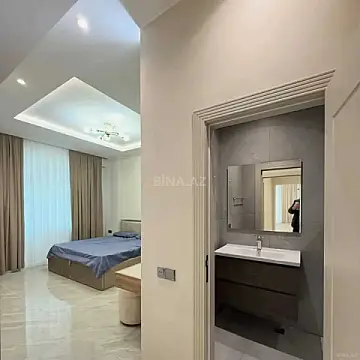 Satılır 3 otaqlı mənzil 150 m²