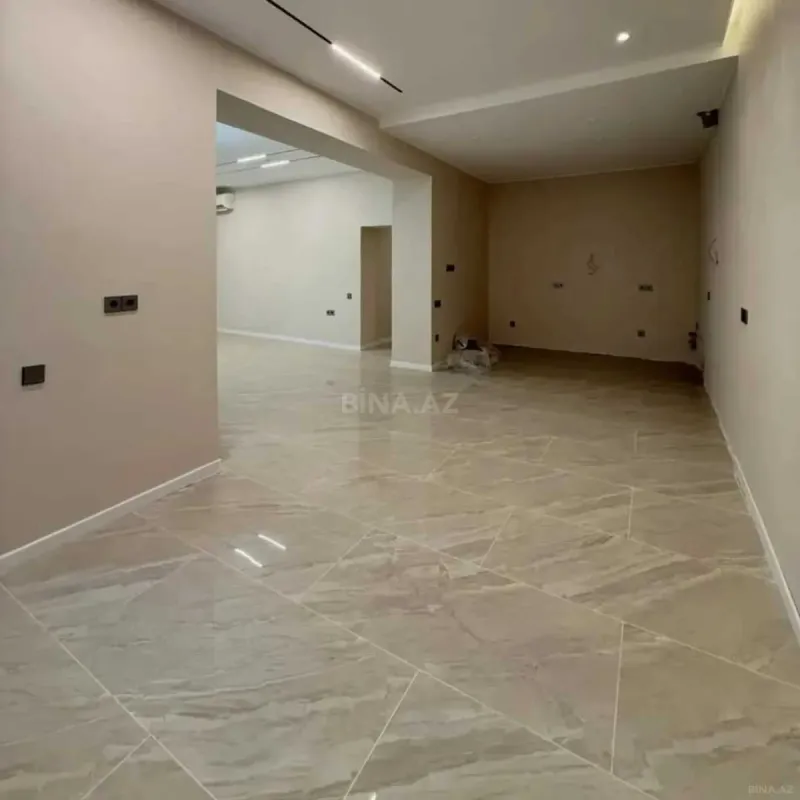 Satılır 3 otaqlı mənzil 150 m²