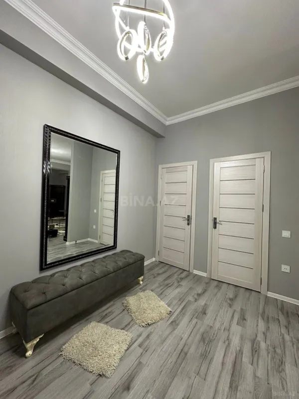 Satılır 2 otaqlı mənzil 93 m²