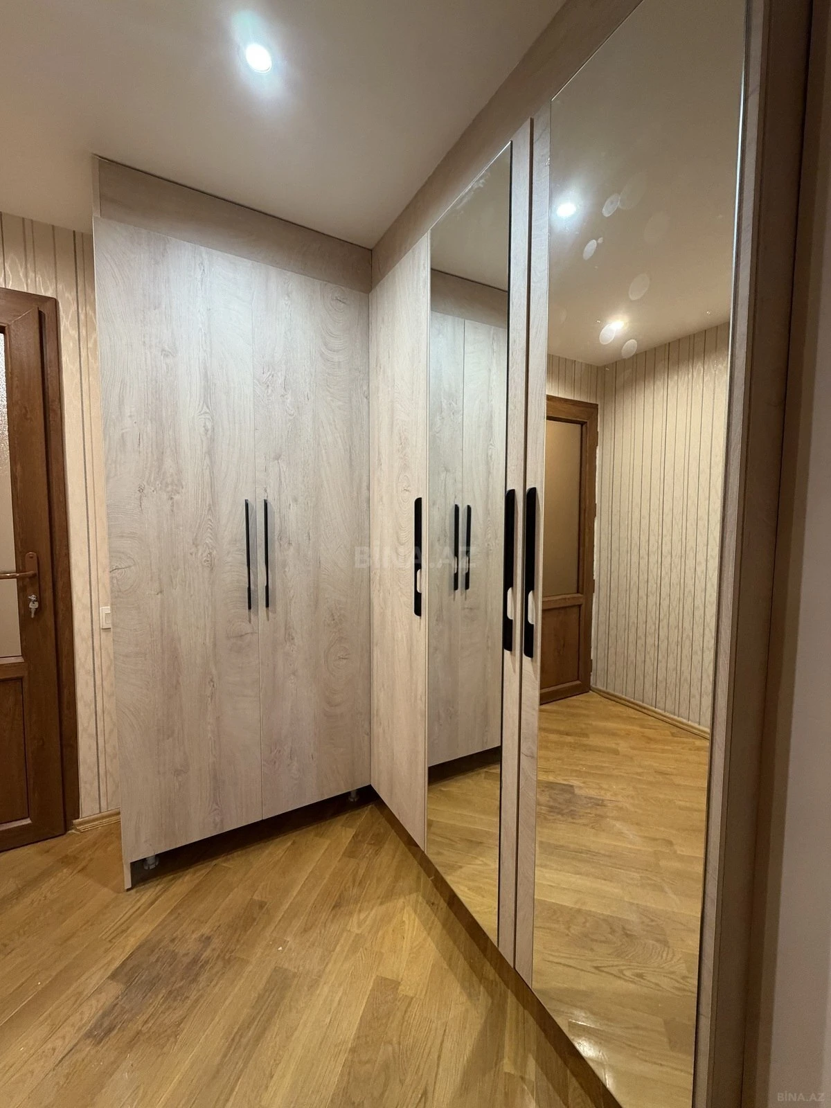 Satılır 3 otaqlı mənzil 60 m²