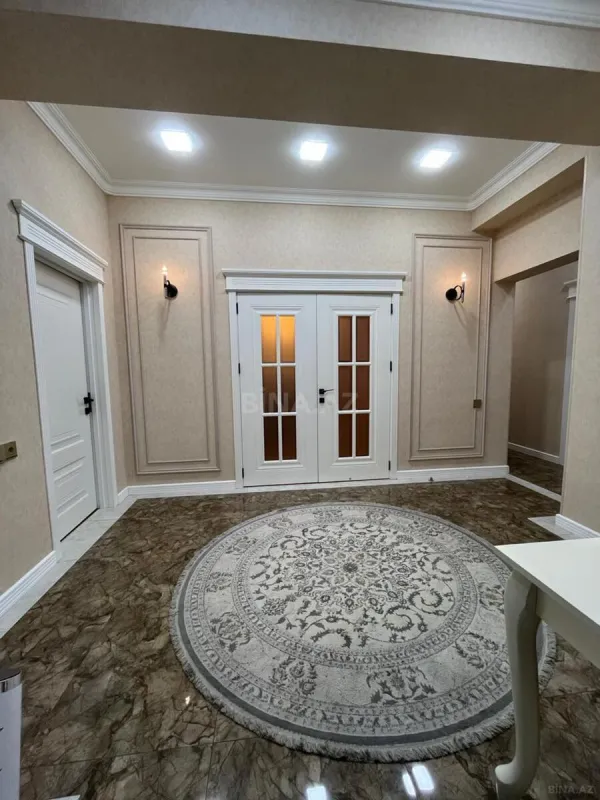 Kirayə verilir 3 otaqlı mənzil 115 m²