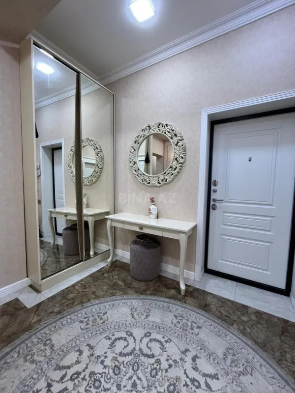 Kirayə verilir 3 otaqlı mənzil 115 m²