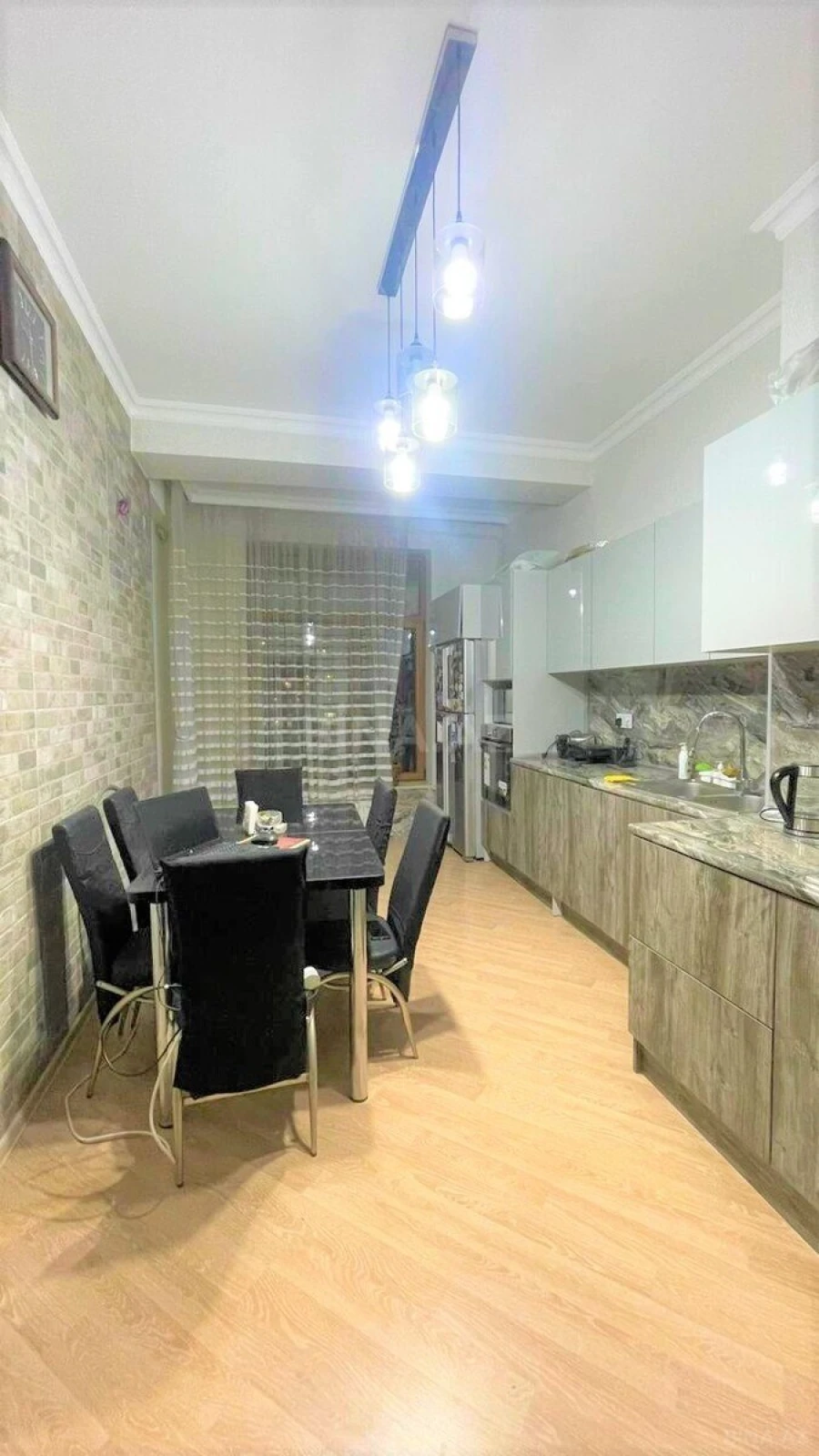 Satılır 3 otaqlı mənzil 120 m²