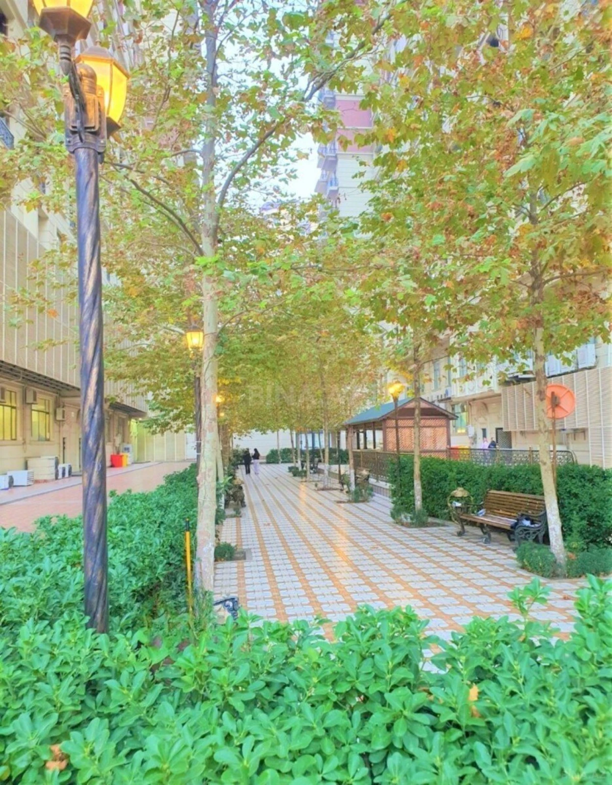 Satılır 3 otaqlı mənzil 120 m²