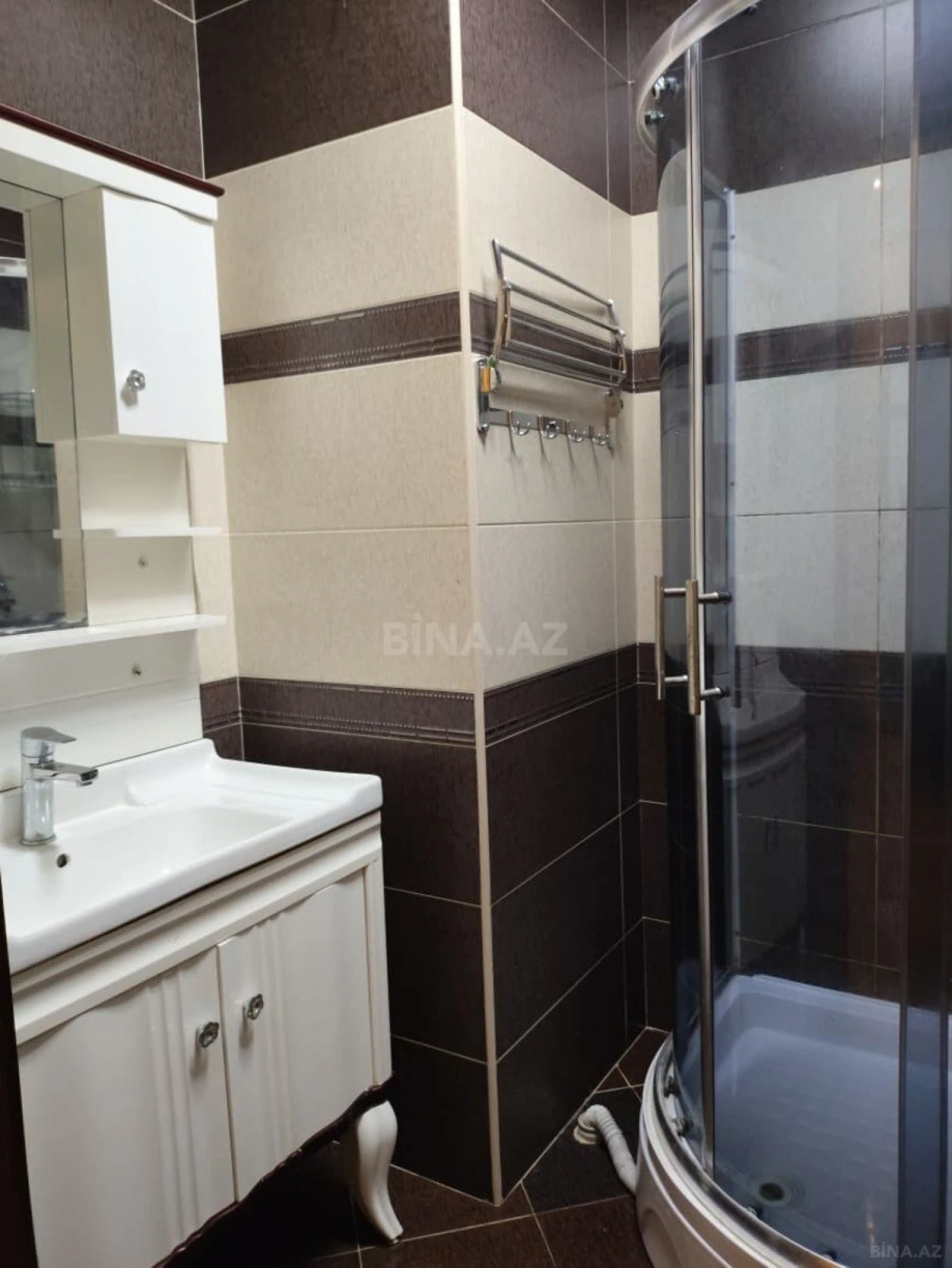 Kirayə verilir 2 otaqlı mənzil 100 m²