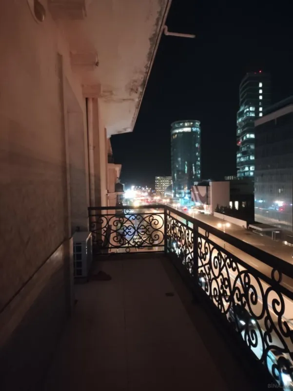 Kirayə verilir 2 otaqlı mənzil 100 m²