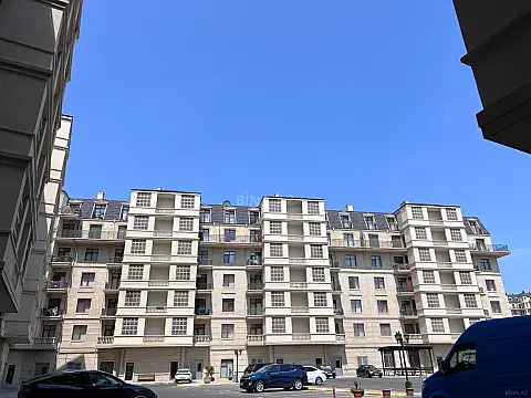 Kirayə verilir 2 otaqlı mənzil 100 m²