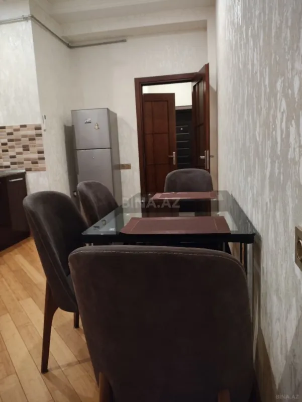 Kirayə verilir 2 otaqlı mənzil 100 m²